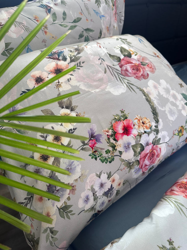 Silky sateen and organic cotton pillowcases in breathable, OEKO-TEX certified fabric