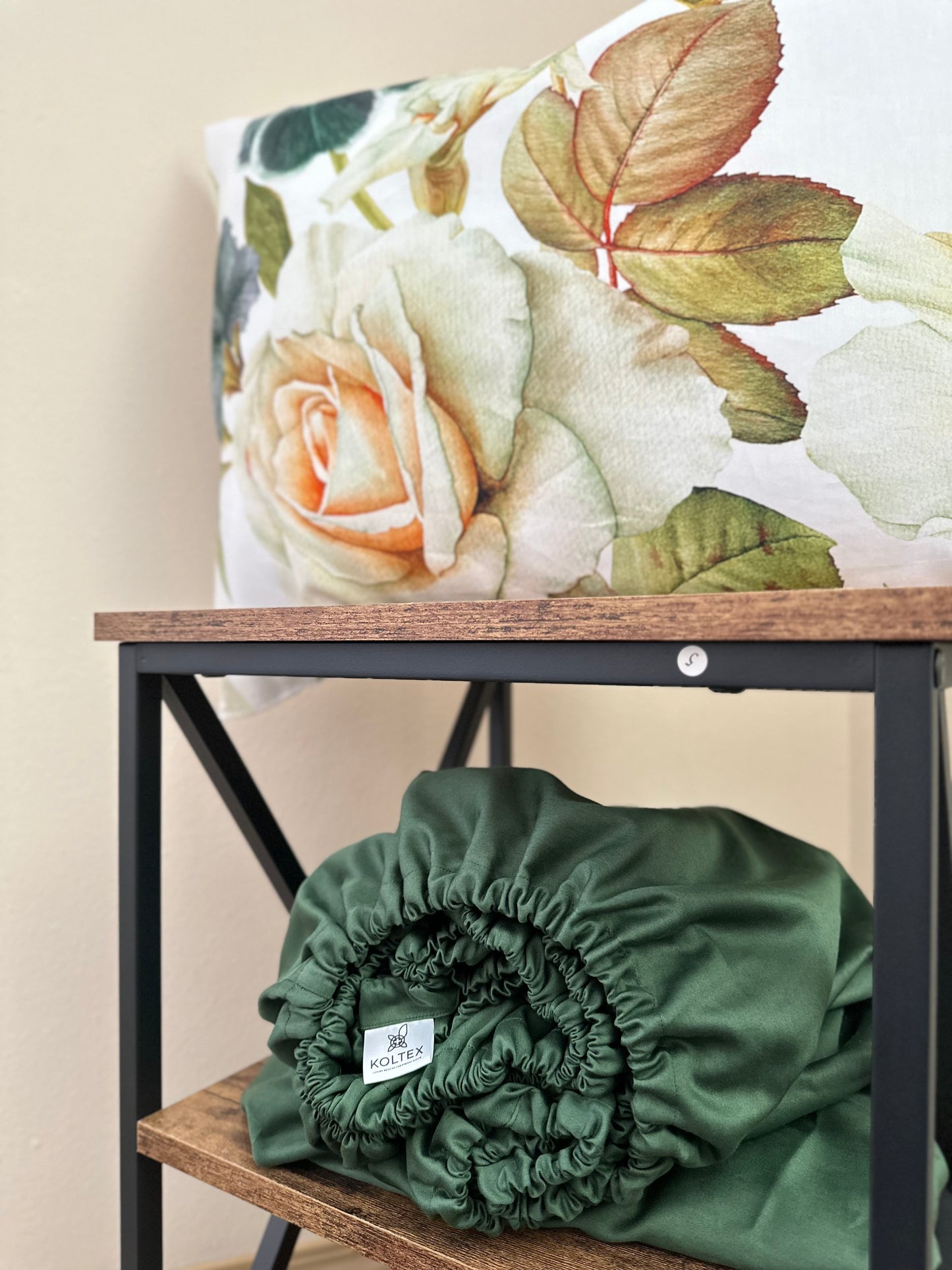 Elegant natural cotton pillowcases with sheen