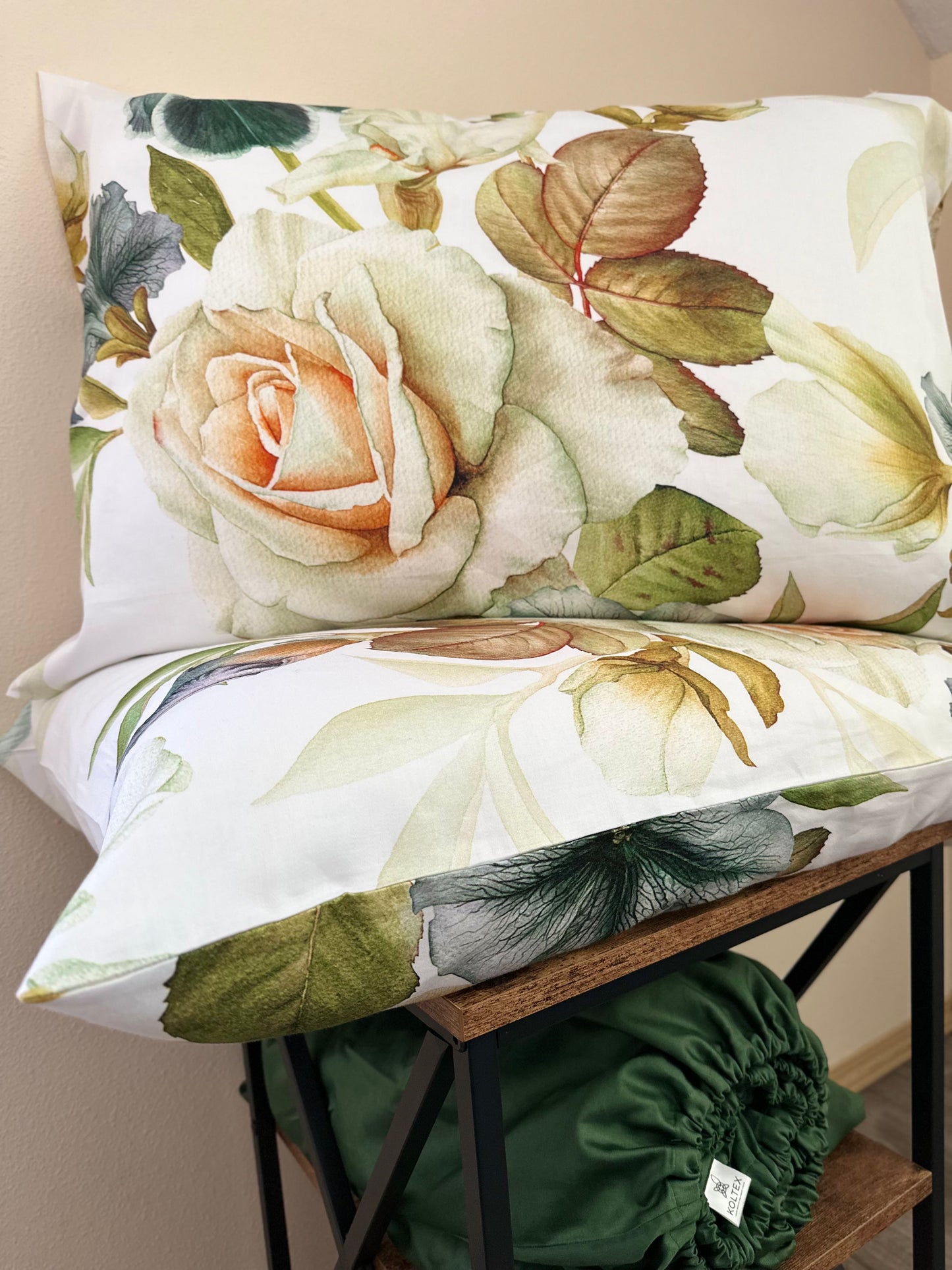 Durable and hypoallergenic sateen pillowcases