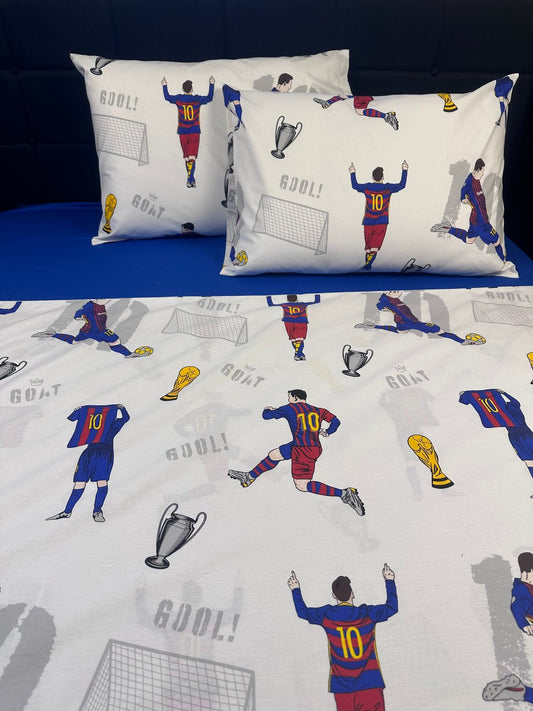 Number 10-themed soccer bedding set for boys with fun goal graphics