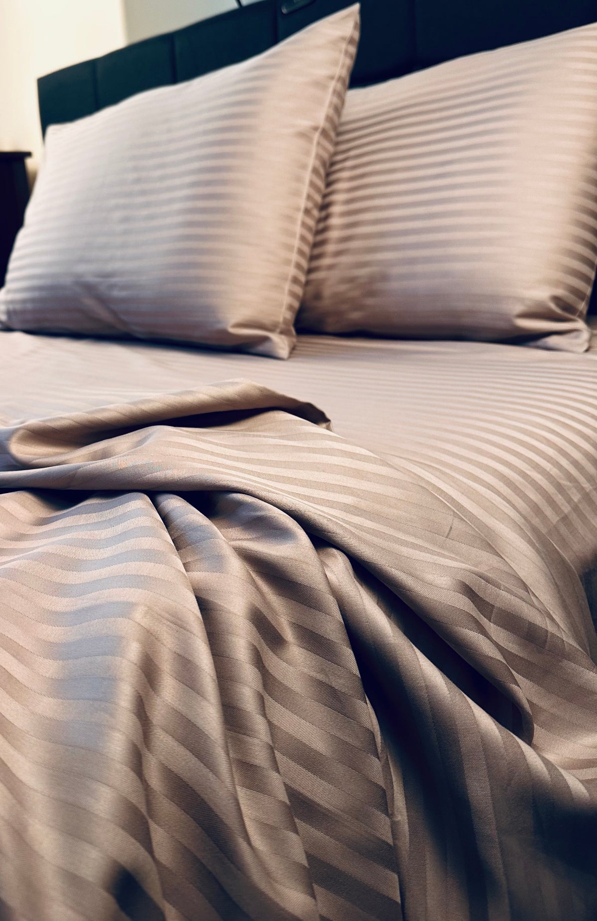 Premium cotton sateen bedding in mocha brown stripe pattern