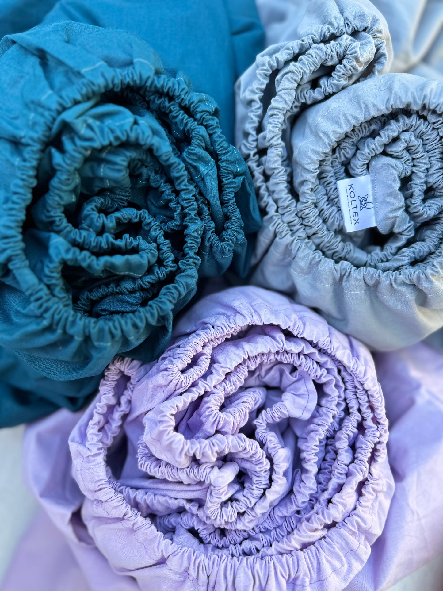 100% Turkish cotton fitted sheet – soft and breathable bedding