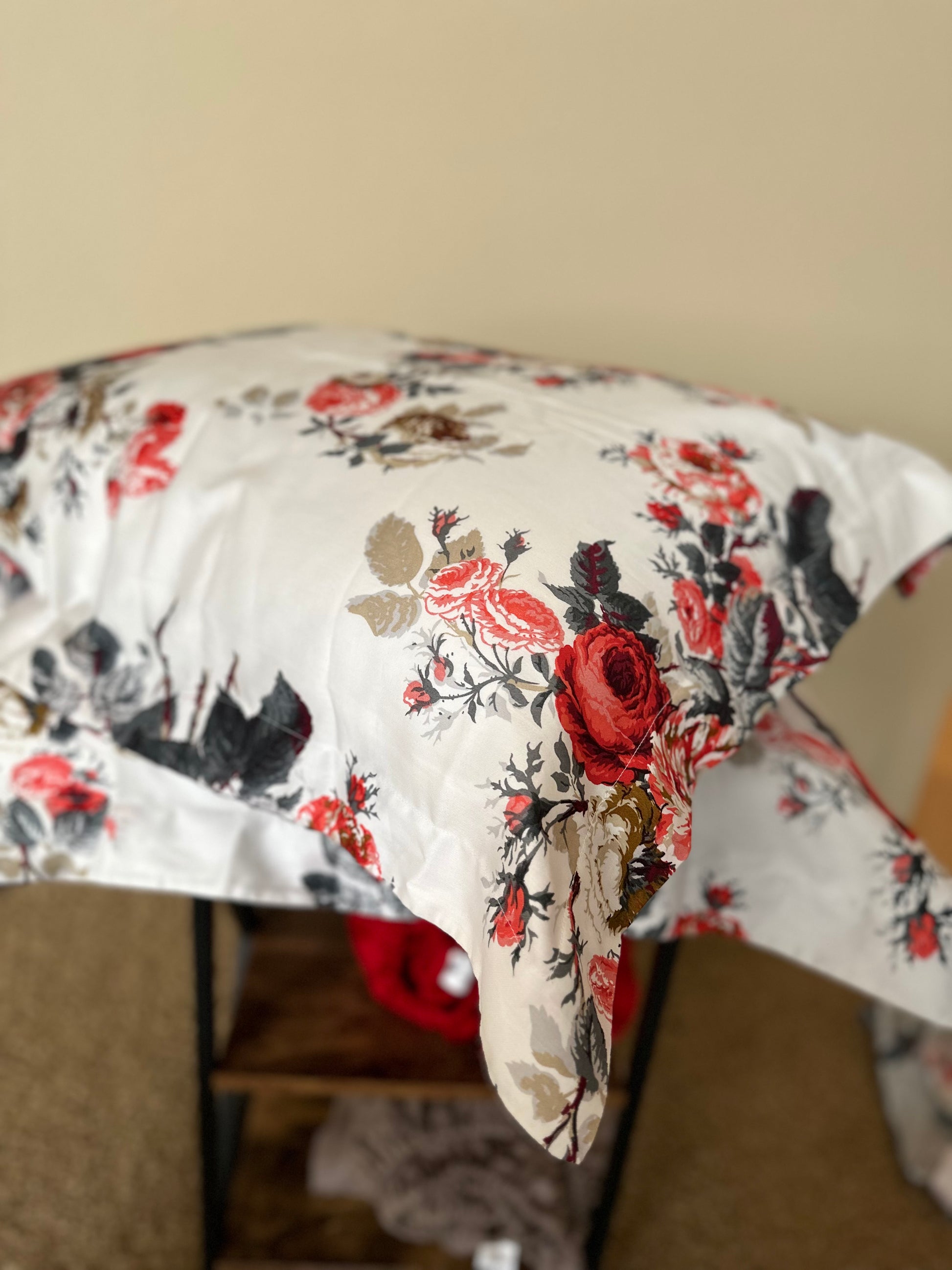 Organic cotton pillowcases with natural sheen