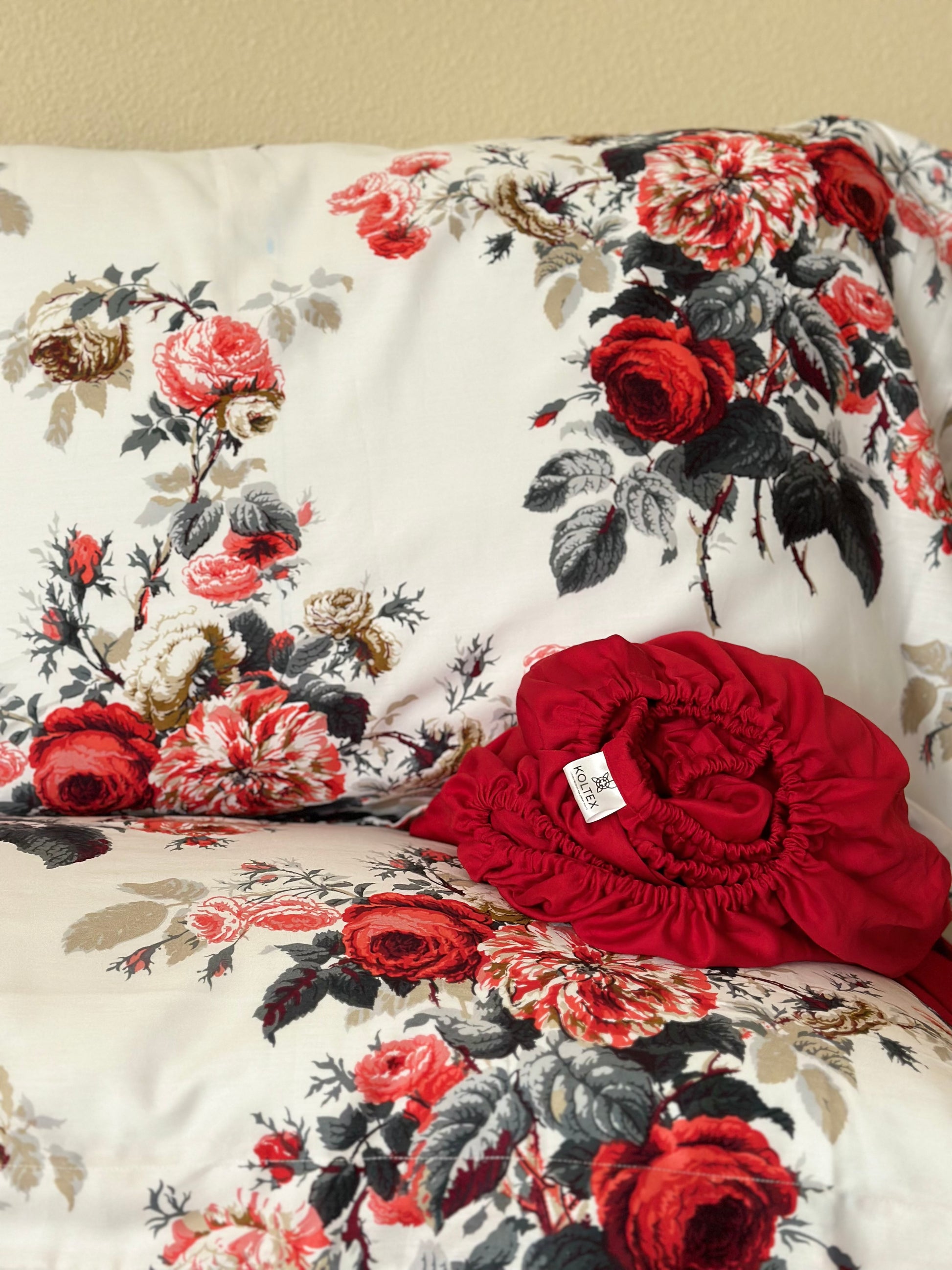 Turkish cotton sateen pillowcases in floral design
