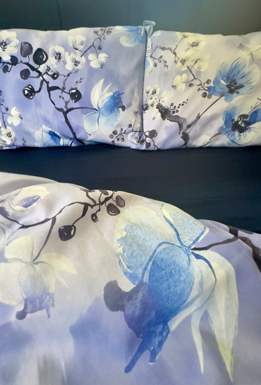 Smooth Turkish sateen pillowcases with delicate flower print