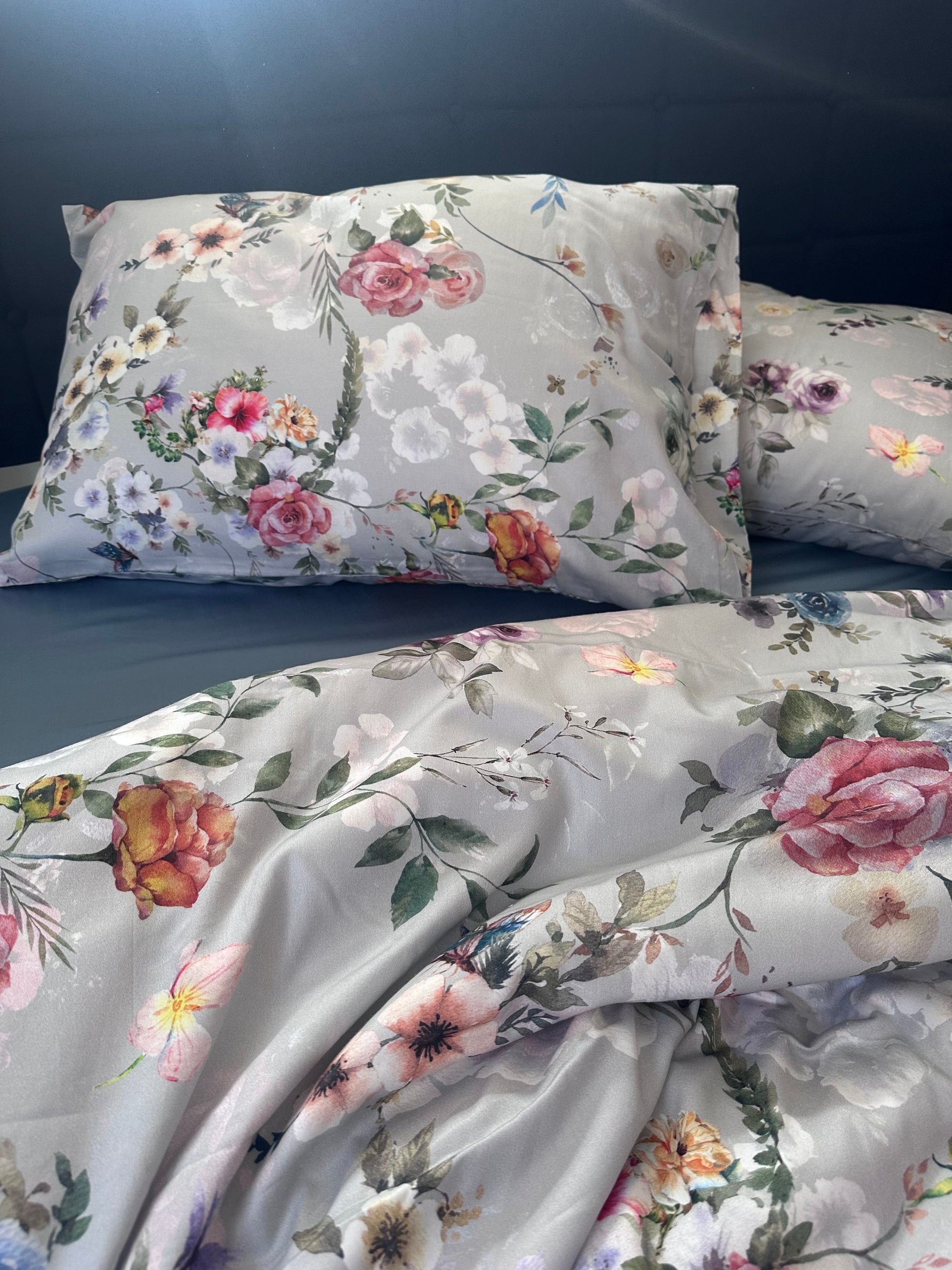 Elegant silky pillowcases made from natural cotton