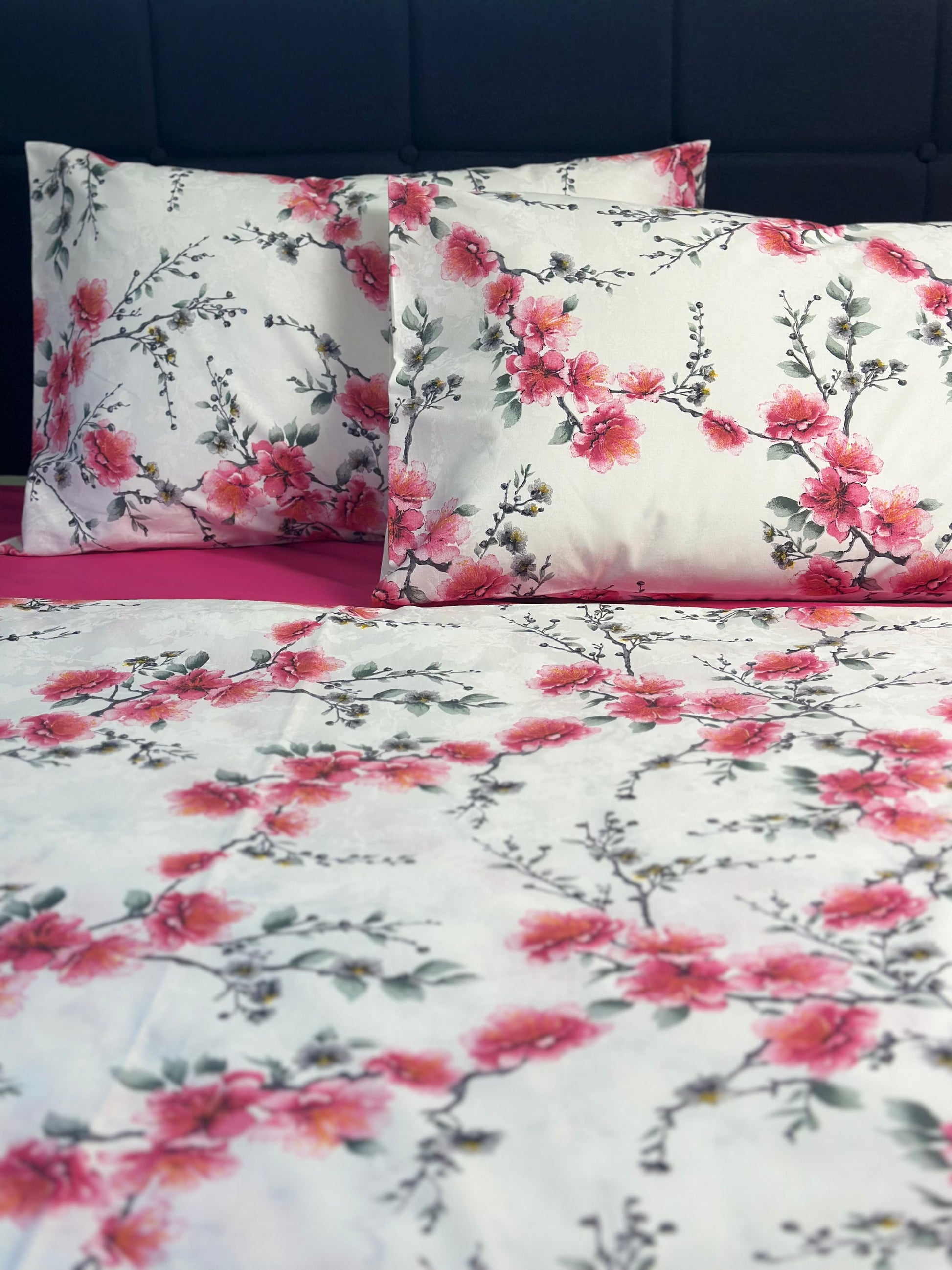 Turkish cotton duvet set with pink bottom sheet