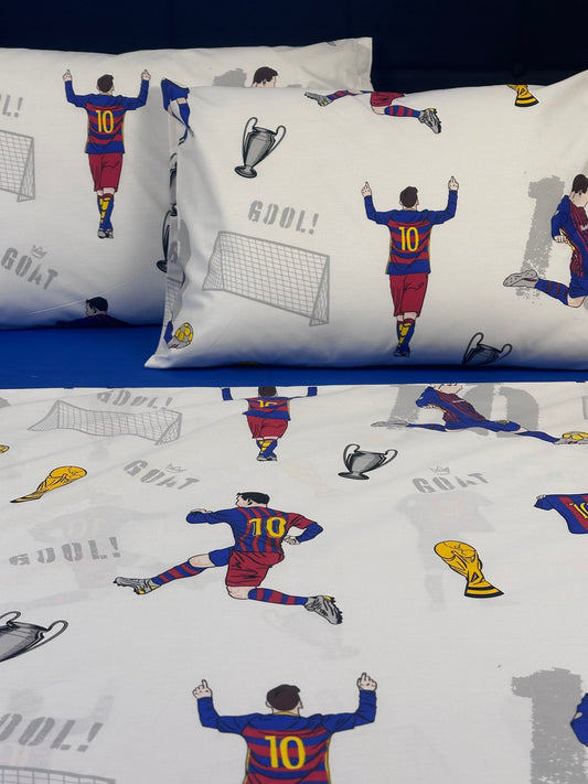 Soccer-themed kids pillowcase with player number 10 Lionel Messi