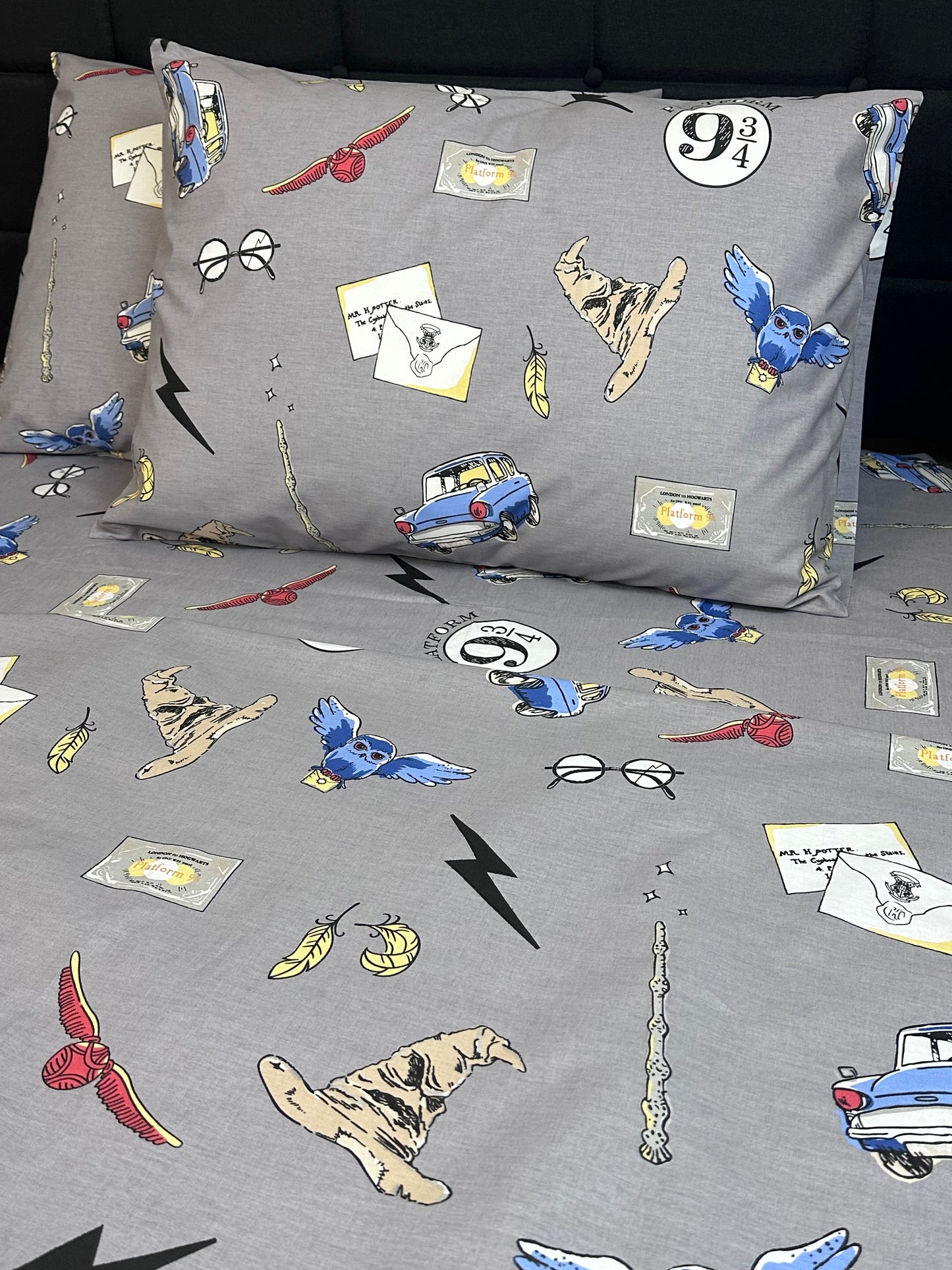 Soft cotton blend pillowcases with wizard and owl design