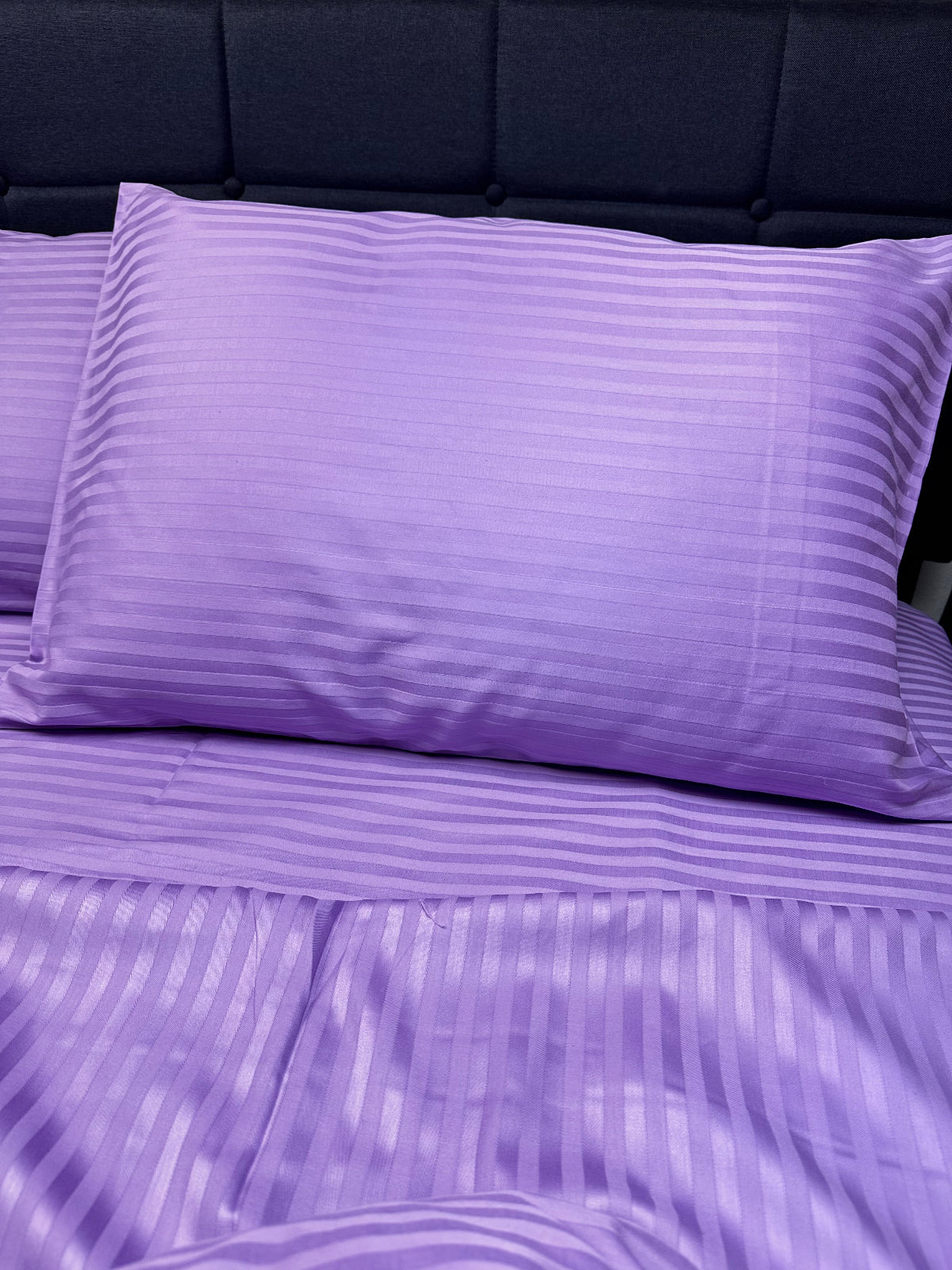 Set of two lavender stripe pillowcases – elegant bedroom decor with hypoallergenic cotton