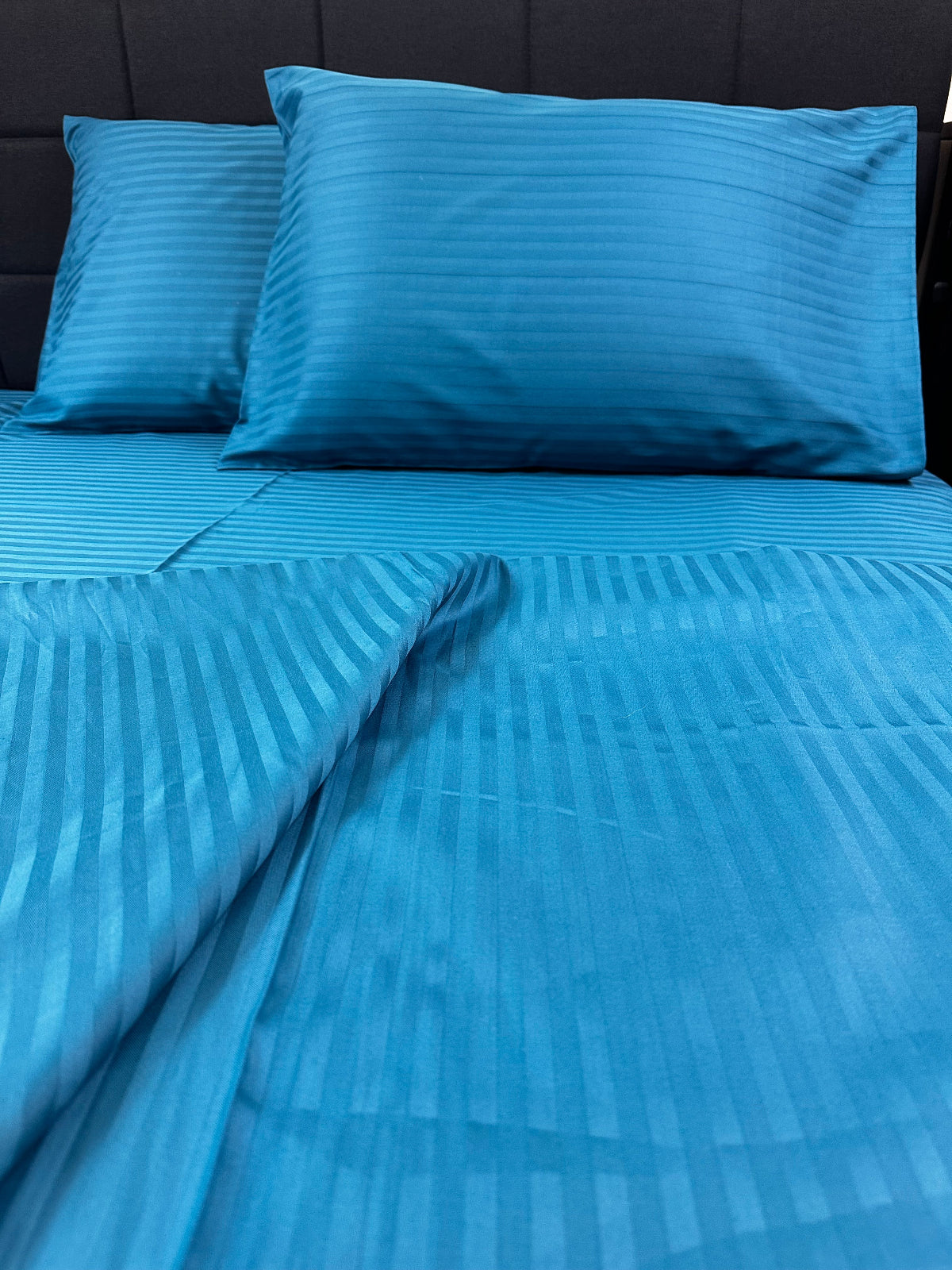 Emerald stripe sateen bedding set made from 100% cotton, silky soft and hypoallergenic