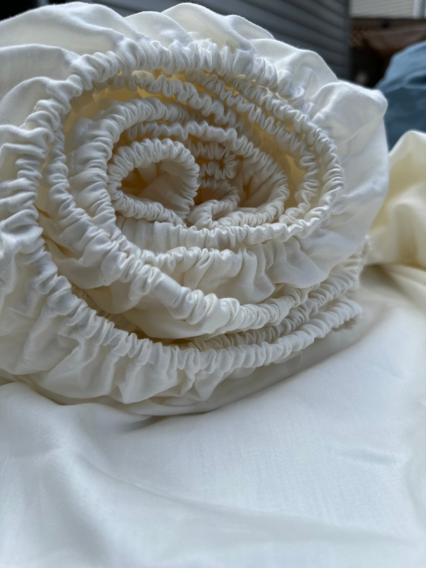 Ivory Sateen Fitted Sheet – Turkish Cotton Luxury