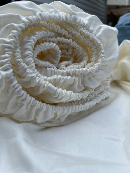 Ivory Sateen Fitted Sheet – Turkish Cotton Luxury